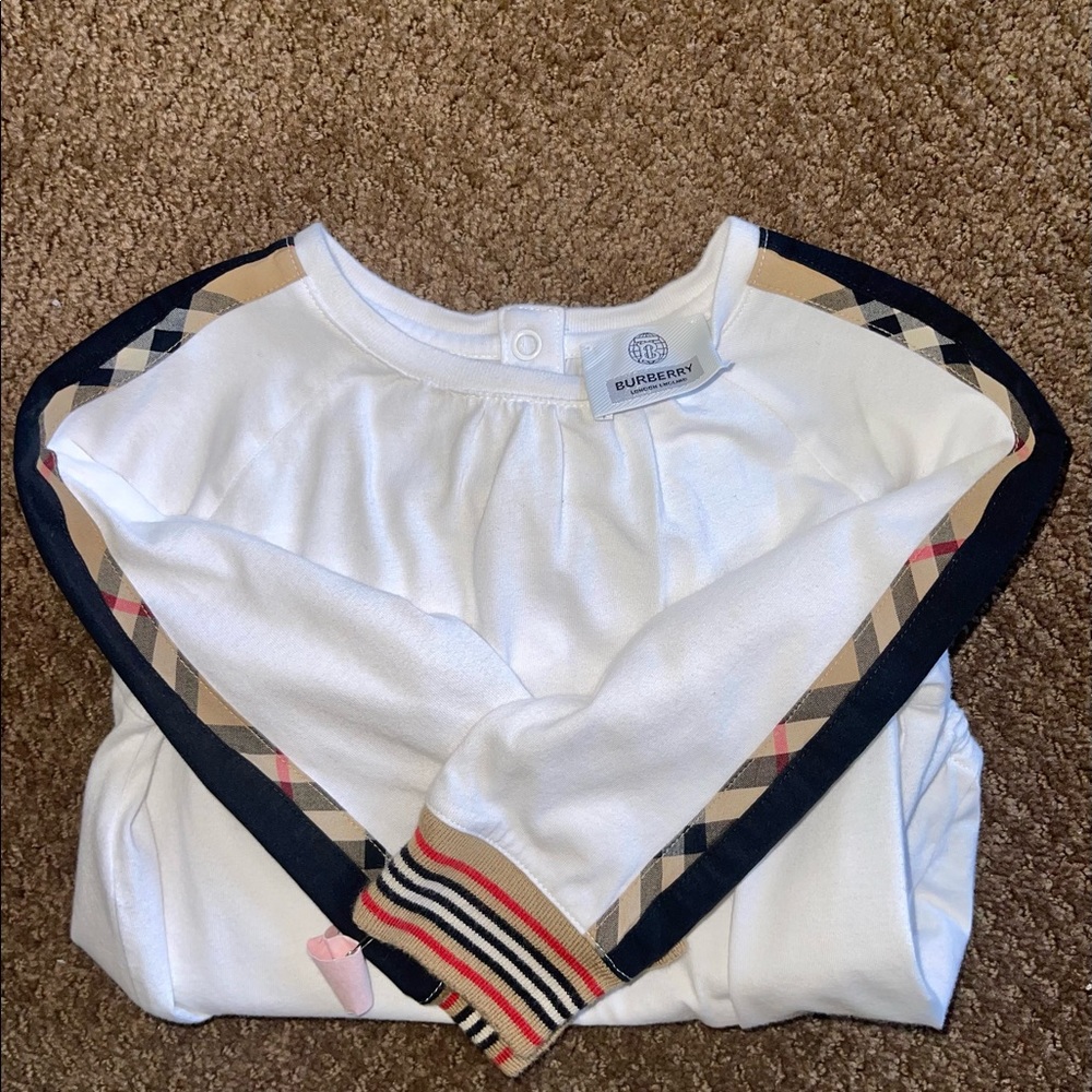 No stains. Only worn ONCE. Like new.
